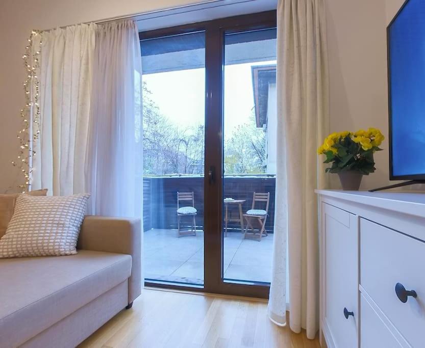 Old Town Spacious Apartment Bukarest Exterior foto